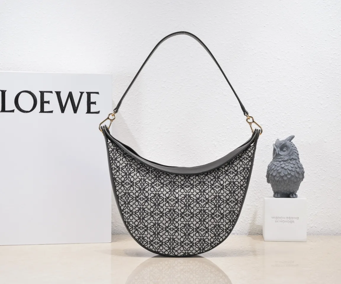 Loewe color collection chart